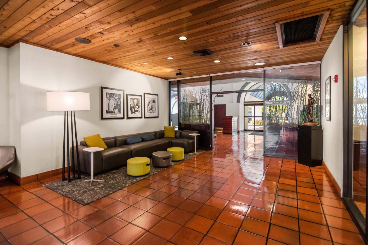 Miami Lakes Hotel Kültér fotó