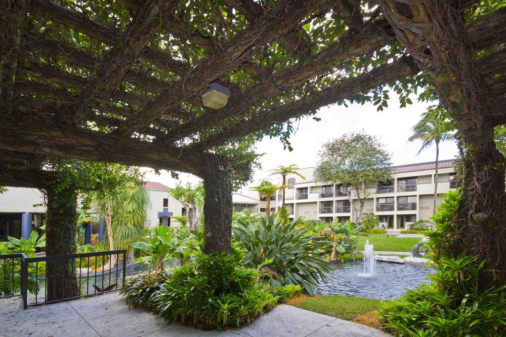 Miami Lakes Hotel Kültér fotó